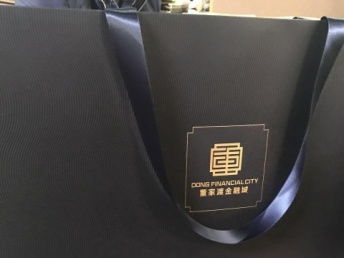 上海閘北印刷廠 匠心打造樣本、畫冊(cè)、說明書與產(chǎn)品手冊(cè)的專業(yè)典范